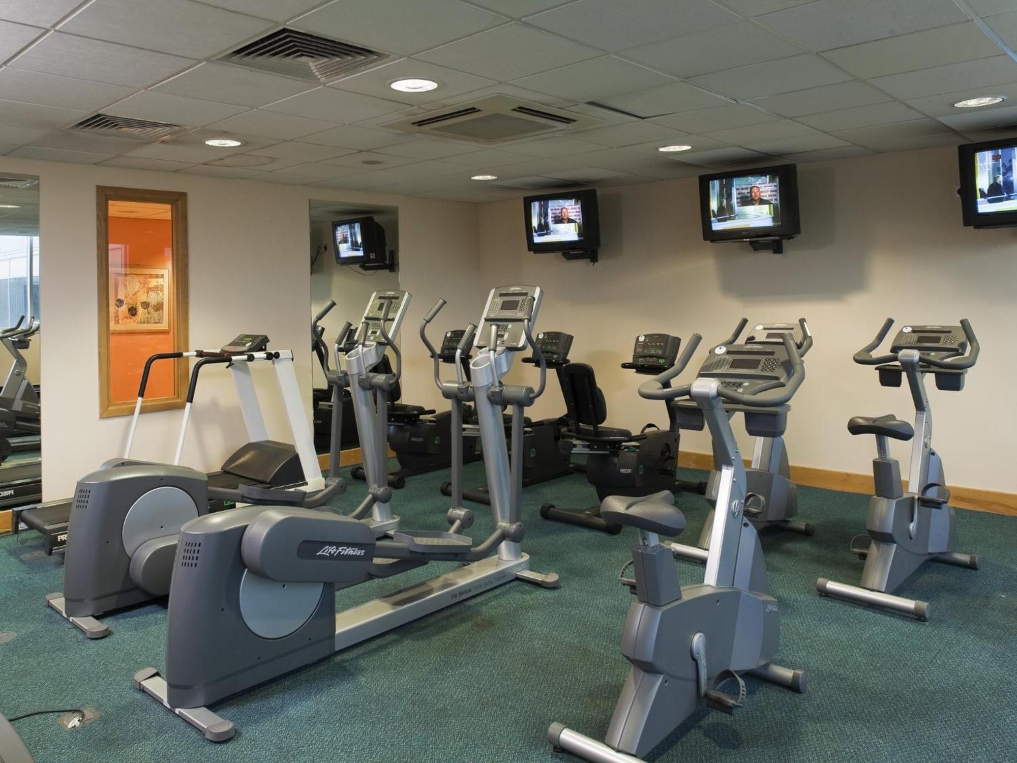 Holiday Inn Edinburgh Zoo By Ihg — Photos 3
